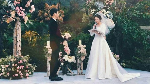Song Joong Ki và Song Hye Kyo của Hậu duệ mặt trời tuyên bố ly hôn - Ảnh 4. Song Joong Ki và Song Hye Kyo của Hậu duệ mặt trời tuyên bố ly hôn - Ảnh 4.