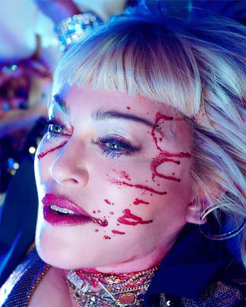 Madonna tung MV God Control kêu gọi tăng cường kiểm soát súng - Ảnh 1. Madonna tung MV God Control kêu gọi tăng cường kiểm soát súng - Ảnh 1.