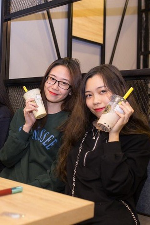 Việt hóa nguyên liệu trà sữa vì sức khỏe người tiêu dùng - Ảnh 4. Việt hóa nguyên liệu trà sữa vì sức khỏe người tiêu dùng - Ảnh 4.