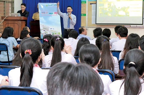 Trường ĐH Tân Tạo: ngôn ngữ Anh, học một ngành làm nhiều nghề - Ảnh 2. Trường ĐH Tân Tạo: ngôn ngữ Anh, học một ngành làm nhiều nghề - Ảnh 2.