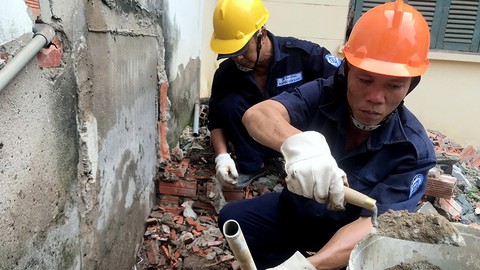 Đất lún quá, TP.HCM lấp 100.000 giếng khoan - Ảnh 1. Đất lún quá, TP.HCM lấp 100.000 giếng khoan - Ảnh 1.