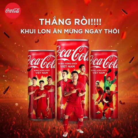 Coca-Cola quyết định: Bỏ lon khỏi slogan quảng cáo - Ảnh 1. Coca-Cola quyết định: Bỏ lon khỏi slogan quảng cáo - Ảnh 1.