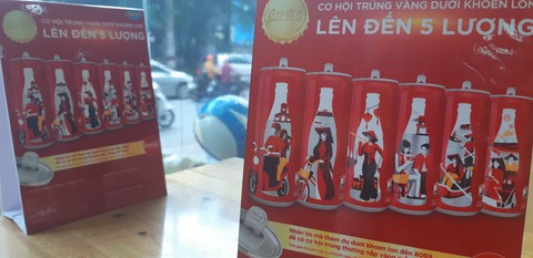 Coca - Cola: sửa slogan, nhưng không thể dùng chai, hộp thay lon - Ảnh 1. Coca - Cola: sửa slogan, nhưng không thể dùng chai, hộp thay lon - Ảnh 1.