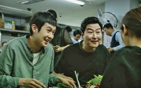 Song Kang Ho: Quốc bảo của điện ảnh Hàn Quốc - Ảnh 3. Song Kang Ho: Quốc bảo của điện ảnh Hàn Quốc - Ảnh 3.