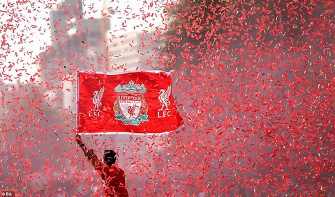 Biển người hơn 750.000 người đón Liverpool ca khúc khải hoàn - Ảnh 3. Biển người hơn 750.000 người đón Liverpool ca khúc khải hoàn - Ảnh 3.