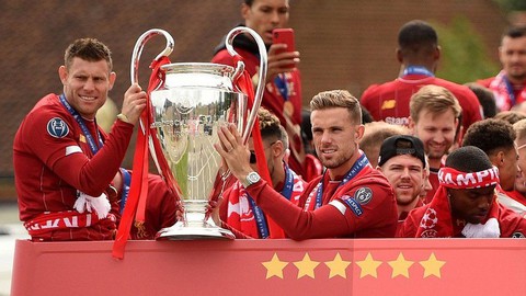 Biển người hơn 750.000 người đón Liverpool ca khúc khải hoàn - Ảnh 6. Biển người hơn 750.000 người đón Liverpool ca khúc khải hoàn - Ảnh 6.