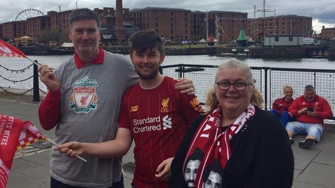 Biển người hơn 750.000 người đón Liverpool ca khúc khải hoàn - Ảnh 8. Biển người hơn 750.000 người đón Liverpool ca khúc khải hoàn - Ảnh 8.