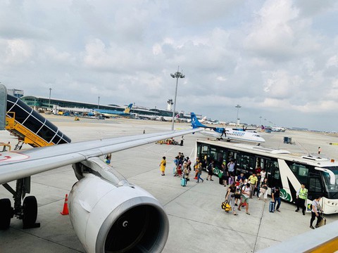 Bamboo, Vietjet dừng khai thác một số đường bay - Ảnh 1.