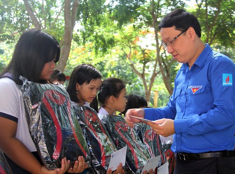 Hội nghị sơ kết Đoàn thanh niên KCM giữa nhiệm kỳ 2017-2019 - Ảnh 1. Hội nghị sơ kết Đoàn thanh niên KCM giữa nhiệm kỳ 2017-2019 - Ảnh 1.