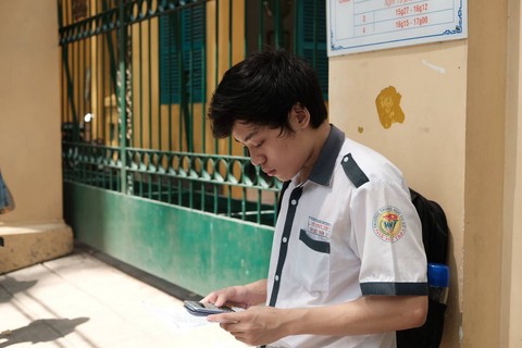 Vui buồn học trò đi thi lớp 10 - Ảnh 9. Vui buồn học trò đi thi lớp 10 - Ảnh 9.