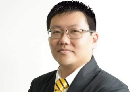 Xả rác bừa bãi, tè trong thang máy... là kiểu Việt Nam? - Ảnh 2. Xả rác bừa bãi, tè trong thang máy... là kiểu Việt Nam? - Ảnh 2.