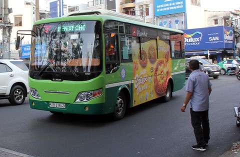 Quảng cáo trên xe buýt TP.HCM: Chủ nhãn hàng có thể trực tiếp đấu giá - Ảnh 1. Quảng cáo trên xe buýt TP.HCM: Chủ nhãn hàng có thể trực tiếp đấu giá - Ảnh 1.