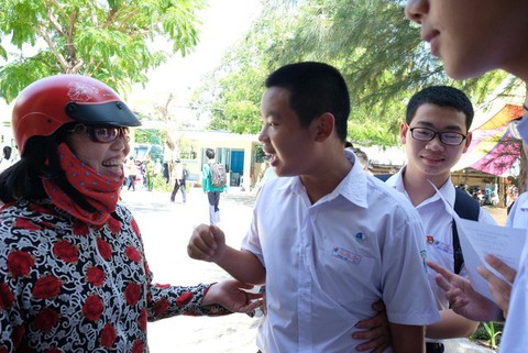 Khánh Hòa thi tuyển lại vào lớp 10 sau 6 năm - Ảnh 4. Khánh Hòa thi tuyển lại vào lớp 10 sau 6 năm - Ảnh 4.