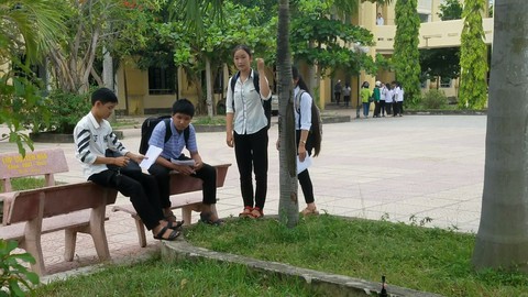 Đi thi môn toán, 6.400 thí sinh được thông báo... thi lại môn văn - Ảnh 3. Đi thi môn toán, 6.400 thí sinh được thông báo... thi lại môn văn - Ảnh 3.
