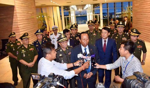 Nói Việt Nam xâm lược Campuchia, chúng tôi muốn ông ấy phải cải chính - Ảnh 1. Nói Việt Nam xâm lược Campuchia, chúng tôi muốn ông ấy phải cải chính - Ảnh 1.