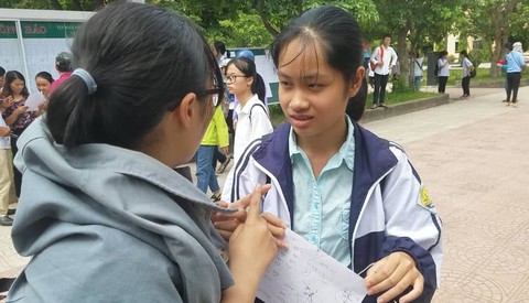 Hơn 6.400 thí sinh phải thi lại lớp 10, không chỉ vì giám thị ký nhầm - Ảnh 1. Hơn 6.400 thí sinh phải thi lại lớp 10, không chỉ vì giám thị ký nhầm - Ảnh 1.
