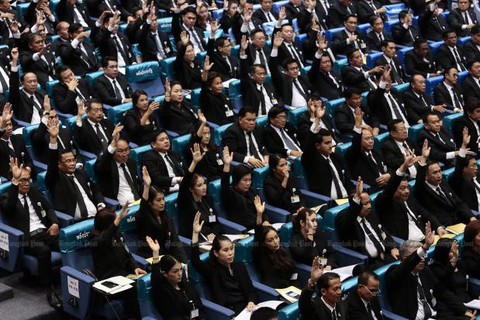 Tướng Prayuth Chan-ocha tái đắc cử thủ tướng Thái Lan - Ảnh 1. Tướng Prayuth Chan-ocha tái đắc cử thủ tướng Thái Lan - Ảnh 1.