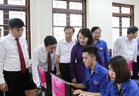 Thi trực tuyến học và làm theo tư tưởng, đạo đức, phong cách Hồ Chí Minh - Ảnh 1. Thi trực tuyến học và làm theo tư tưởng, đạo đức, phong cách Hồ Chí Minh - Ảnh 1.