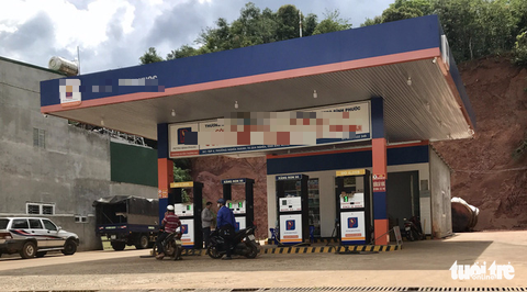 Khởi tố 23 người vụ sản xuất và mua bán xăng giả của đại gia Trịnh Sướng - Ảnh 1. Khởi tố 23 người vụ sản xuất và mua bán xăng giả của đại gia Trịnh Sướng - Ảnh 1.