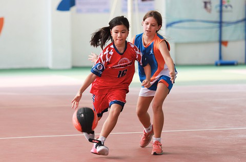Thể thao giúp trẻ dễ hòa nhập và làm việc tập thể - Ảnh 2. Thể thao giúp trẻ dễ hòa nhập và làm việc tập thể - Ảnh 2.