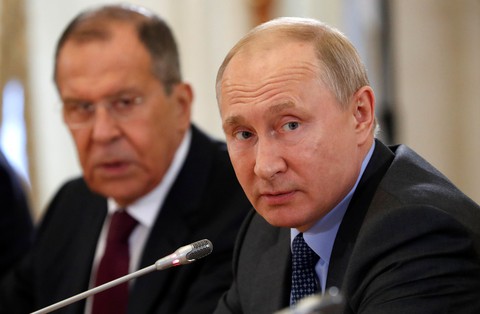 Ông Putin nhắn nhe Mỹ đừng can thiệp quân sự vào Venezuela - Ảnh 1. Ông Putin nhắn nhe Mỹ đừng can thiệp quân sự vào Venezuela - Ảnh 1.