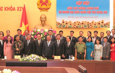 Thủ tướng: Hãy làm những gì tốt nhất cho đất nước - Ảnh 1. Thủ tướng: Hãy làm những gì tốt nhất cho đất nước - Ảnh 1.