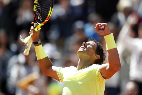 Federer lực bất tòng tâm trước Nadal - Ảnh 2. Federer lực bất tòng tâm trước Nadal - Ảnh 2.
