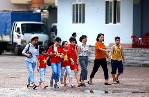 Thành phố Việt Trì đỏ rực, tiếp lửa cho U23 Việt Nam - Ảnh 5. Thành phố Việt Trì đỏ rực, tiếp lửa cho U23 Việt Nam - Ảnh 5.