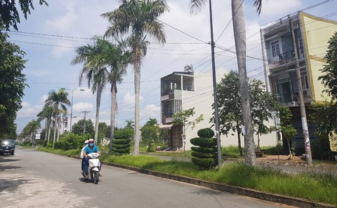 Khu dân cư hiện đại phải xài điện giá gần 4.000 đồng/kWh - Ảnh 1. Khu dân cư hiện đại phải xài điện giá gần 4.000 đồng/kWh - Ảnh 1.