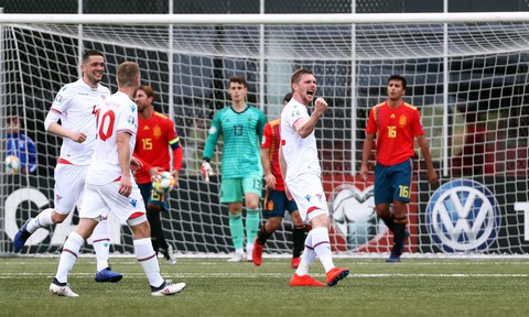 Tây Ban Nha đè bẹp Đảo Faroe ở vòng loại Euro 2020 - Ảnh 3. Tây Ban Nha đè bẹp Đảo Faroe ở vòng loại Euro 2020 - Ảnh 3.