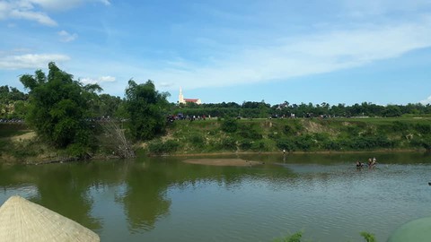 Mò hến trên sông, hai bố con chết đuối thương tâm - Ảnh 1.