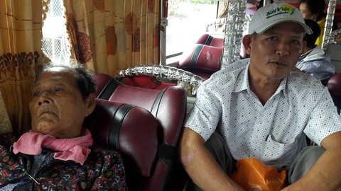 Chuyện chép trên chuyến xe xuyên miền Tây - Ảnh 1. Chuyện chép trên chuyến xe xuyên miền Tây - Ảnh 1.