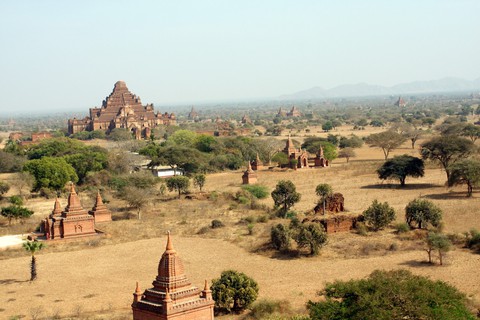 Những ngôi đền ngạo nghễ với thời gian ở cố đô Bagan - Ảnh 2. Những ngôi đền ngạo nghễ với thời gian ở cố đô Bagan - Ảnh 2.