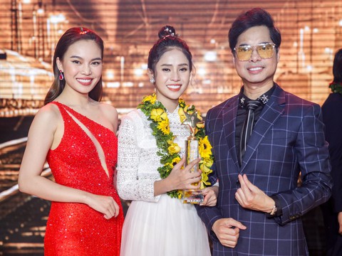 Phương Ý đăng quang Thần tượng bolero 2019 - Ảnh 5. Phương Ý đăng quang Thần tượng bolero 2019 - Ảnh 5.