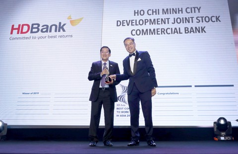 HDBank vào danh sách nơi làm việc tốt nhất châu Á - Ảnh 1. HDBank vào danh sách nơi làm việc tốt nhất châu Á - Ảnh 1.
