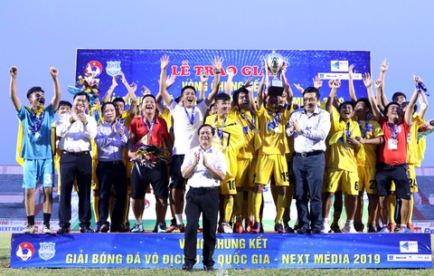 Phá huông ở chấm 11m, Thanh Hóa đăng quang Giải U17 quốc gia 2019 - Ảnh 1. Phá huông ở chấm 11m, Thanh Hóa đăng quang Giải U17 quốc gia 2019 - Ảnh 1.