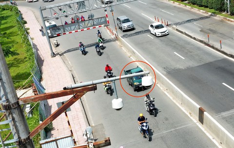 25.573 ôtô ở TP.HCM lỗi giao thông bị camera ghi hình không chịu nộp phạt - Ảnh 1. 25.573 ôtô ở TP.HCM lỗi giao thông bị camera ghi hình không chịu nộp phạt - Ảnh 1.