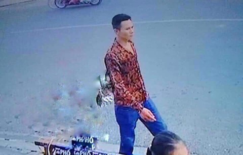 Tài xế Grab bị cướp cắt cổ: Còn sống là nhờ ơn trời - Ảnh 2. Tài xế Grab bị cướp cắt cổ: Còn sống là nhờ ơn trời - Ảnh 2.