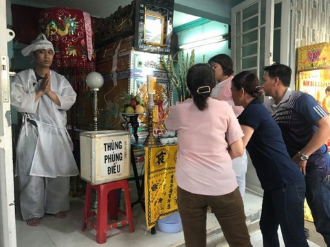 Bác sĩ thiếu kinh nghiệm, bệnh nhân chết sau gần 4 giờ nhập viện - Ảnh 2. Bác sĩ thiếu kinh nghiệm, bệnh nhân chết sau gần 4 giờ nhập viện - Ảnh 2.