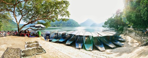 Hồ Ba Bể thuở bình yên và tương lai ầm ĩ - Ảnh 1. Hồ Ba Bể thuở bình yên và tương lai ầm ĩ - Ảnh 1.