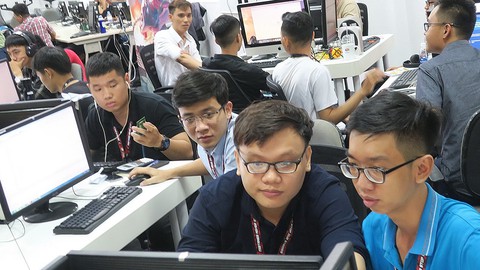 Việt Nam sẽ làm gì với tài sản dân số vàng 96 triệu người? - Ảnh 3. Việt Nam sẽ làm gì với tài sản dân số vàng 96 triệu người? - Ảnh 3.