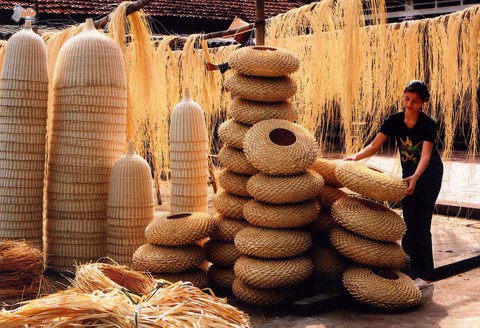 Hướng đi mới cho các sản phẩm thủ công mỹ nghệ của Việt Nam - Ảnh 1. Hướng đi mới cho các sản phẩm thủ công mỹ nghệ của Việt Nam - Ảnh 1.