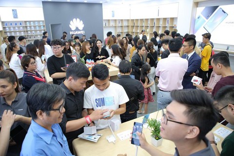 Có nên mua điện thoại Huawei thời điểm này? - Ảnh 6. Có nên mua điện thoại Huawei thời điểm này? - Ảnh 6.