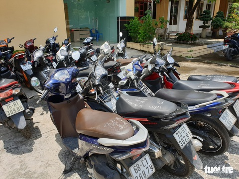 Tóm băng trộm lấy cùng lúc 9 xe máy trong nhà trọ - Ảnh 4. Tóm băng trộm lấy cùng lúc 9 xe máy trong nhà trọ - Ảnh 4.