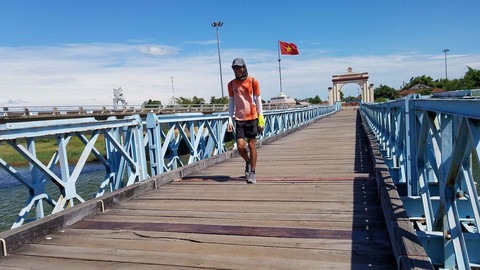 Chạy xuyên Việt cùng Thiện Nhân - Ảnh 2. Chạy xuyên Việt cùng Thiện Nhân - Ảnh 2.