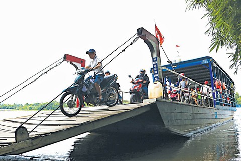 Sài Gòn và những chuyến phà chở bao chuyện đời - Ảnh 5. Sài Gòn và những chuyến phà chở bao chuyện đời - Ảnh 5.