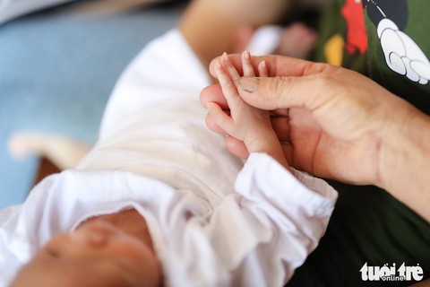 55 ngày diệu kỳ của mẹ Liên và bé Bình An - Ảnh 18. 55 ngày diệu kỳ của mẹ Liên và bé Bình An - Ảnh 18.