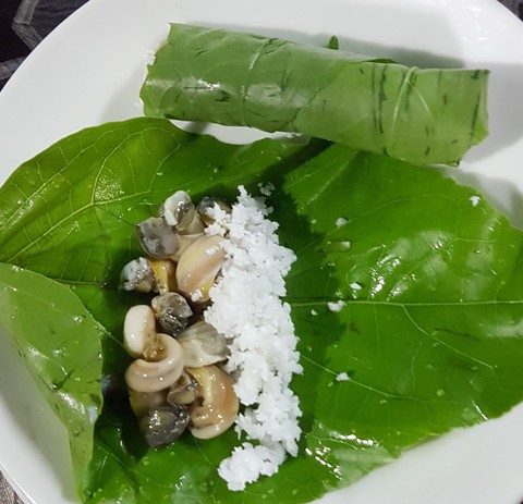 Bí ẩn của minh chủ ốc gạo cuốn dừa nạo - Ảnh 2. Bí ẩn của minh chủ ốc gạo cuốn dừa nạo - Ảnh 2.