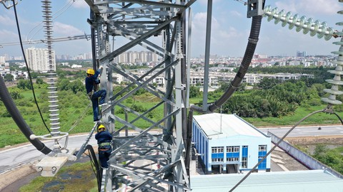 Vận hành đường dây 220 kV cấp điện cho khu công nghệ cao - Ảnh 1. Vận hành đường dây 220 kV cấp điện cho khu công nghệ cao - Ảnh 1.