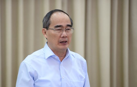 Bộ trưởng Nguyễn Mạnh Hùng: TP.HCM phải đặt mục tiêu ai cũng có smartphone - Ảnh 2.